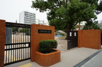 【周辺】 | 小学校