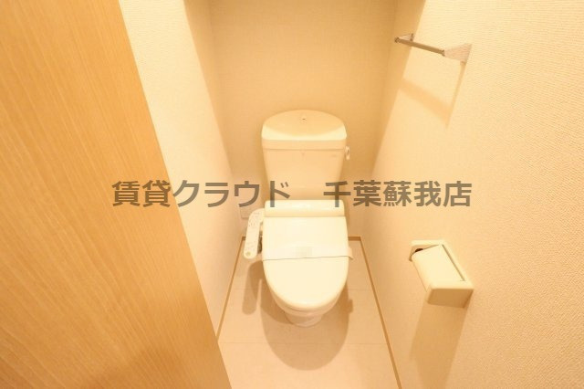 ハイツ西五所のトイレ|マストアイテム！温水洗浄便座♪