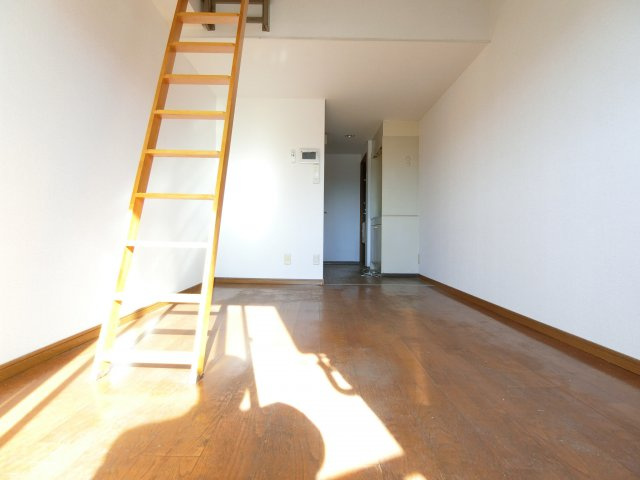 ラ・コート滝谷　A棟の居間・リビング