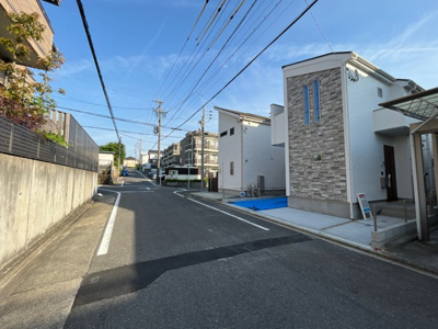 【前面道路含む現地写真】 | 昭和区前山町第2期　全1棟　1号棟＜仲介手数料無料＞伊藤小・川名中　新築一戸建て | 5/4撮影
住宅ローンアドバイザーの村田です。住宅ローン審査が通らなかった方、あきらめる前にご相談ください。