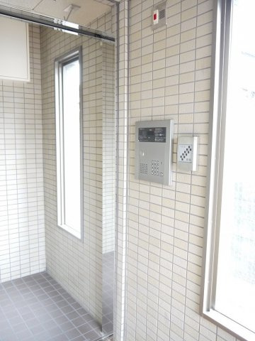 Dear Courtのエントランス|セキュリティ