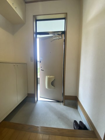 サンすばる21の玄関