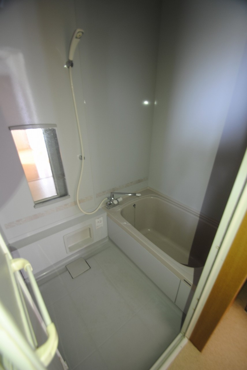 サンすばる21の浴室