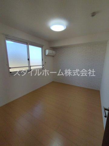 【内装】 | アヴェク・トワ | 別部屋写真