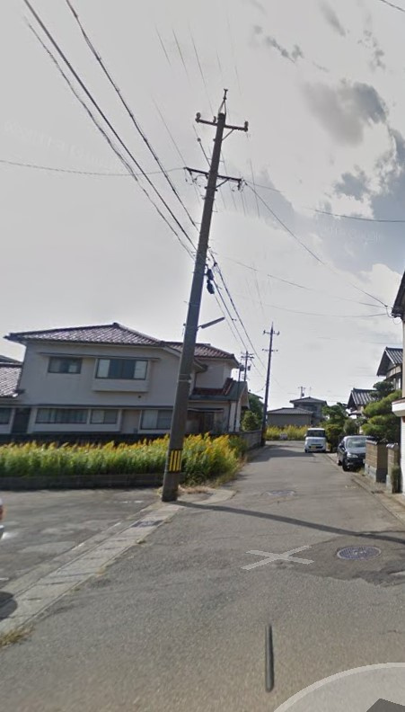 あわら市西温泉２丁目　土地の前面道路含む現地写真