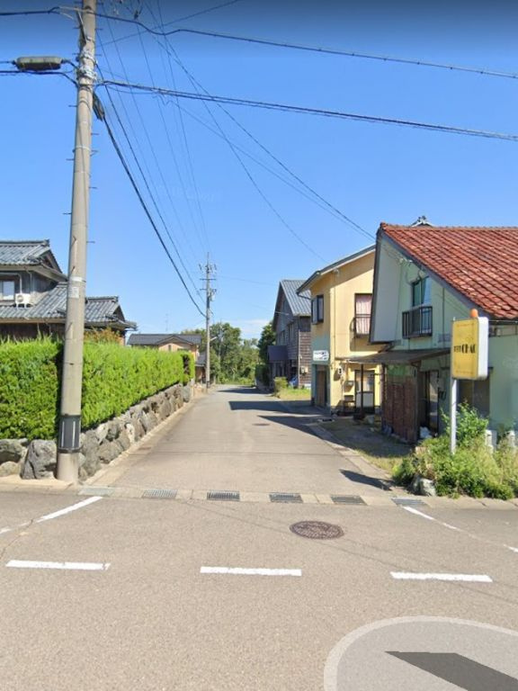 坂井市三国町陣ケ岡　土地Bの前面道路含む現地写真