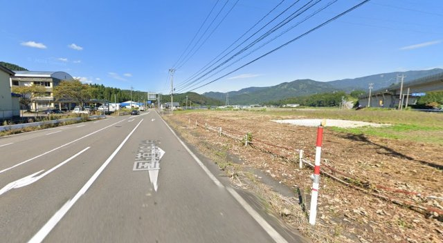 永平寺町京善　売土地の前面道路含む現地写真