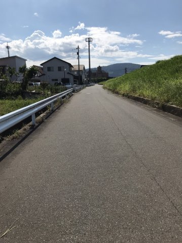 福井市舟橋新2丁目　土地の前面道路含む現地写真