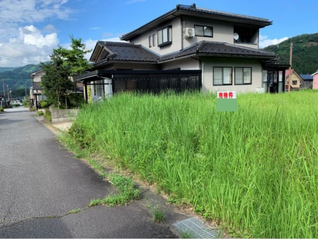 永平寺町けやき台　売土地の前面道路含む現地写真