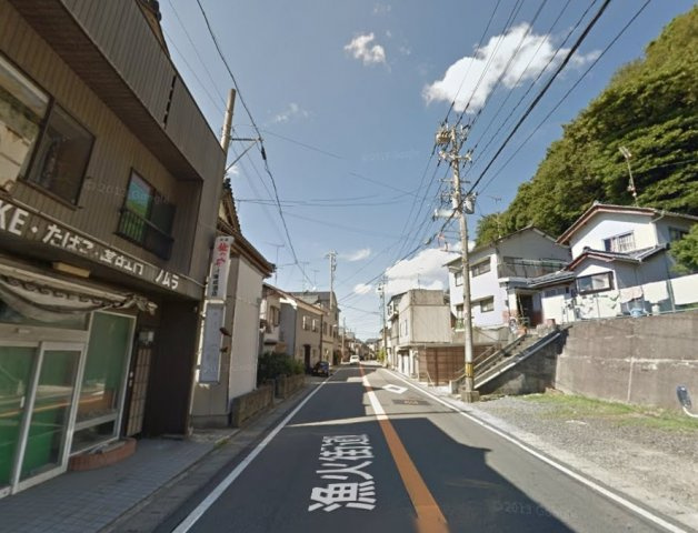 福井市茱崎町　売土地の前面道路含む現地写真