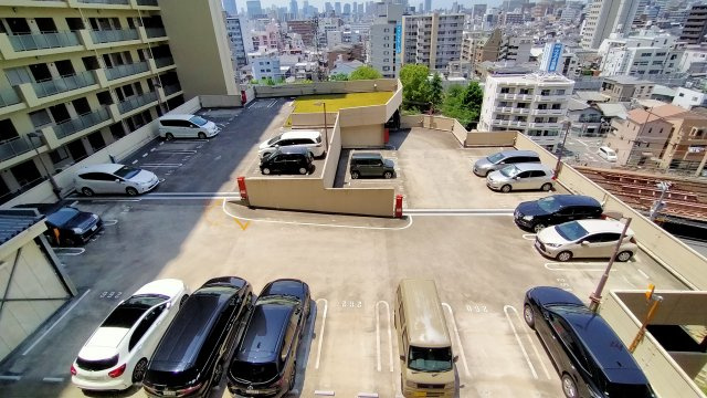 城東中央アインスの駐車場|マンション敷地内駐車場