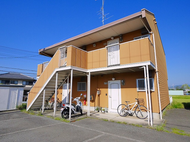 吉甚ハイツ　Ｄ・Ｅ棟の外観|外はこのようになっています