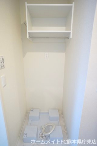 熊本市中央区国府３丁目のアパートの洗面所