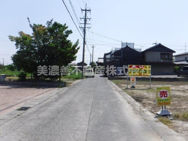 ５７８５７　羽島市正木町大浦土地の前面道路含む現地写真