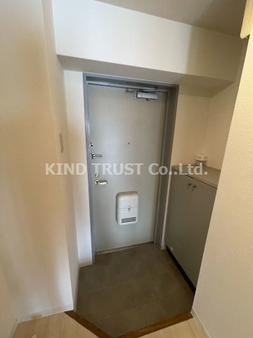 中之島アンフィニの玄関|明るい玄関です