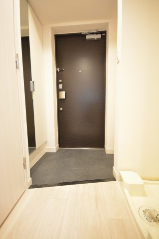 プレサンス南堀江ザセンスの玄関