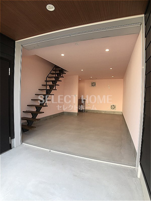 【駐車場】 | ００ｓｅｃｔｉｏｎ(ダブルオーセクション) | 車をお持ちの方に嬉しい駐車場付きの物件です