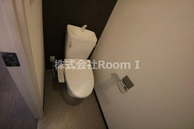 【トイレ】 | プライムツリー内久宝寺 | 落ち着いた色調のトイレです