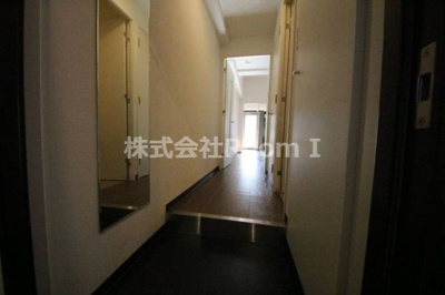 【玄関】 | プライムツリー内久宝寺 | 収納もある玄関です