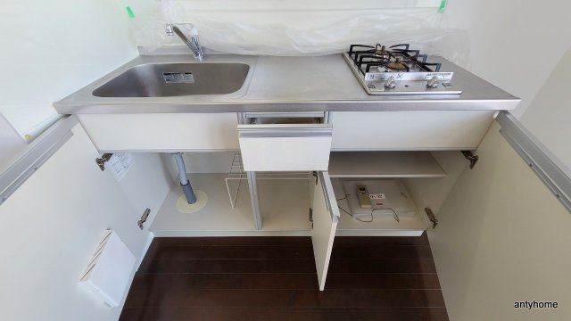 ストリーム江坂　仲介手数料無料の収納