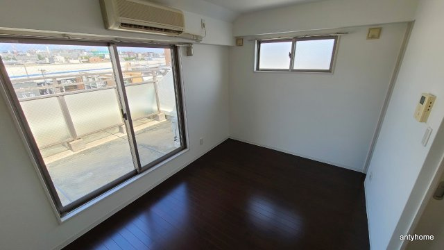 ストリーム江坂　仲介手数料無料の寝室