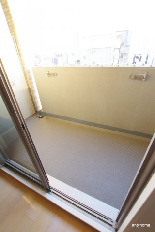 レジデンス京橋スクエア　仲介手数料無料のバルコニー