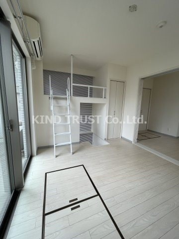 NORTH VILLAGE 参番館の洋室|広々とした洋室です