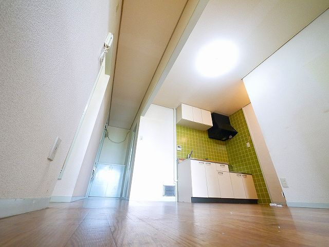 ヴィラ大安寺の居間・リビング|居間です