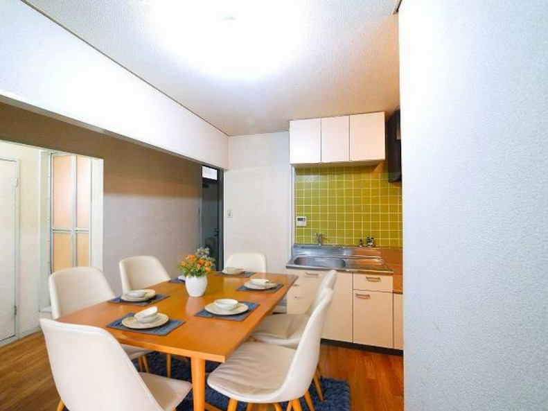 ヴィラ大安寺の居間・リビング|CGで家具等を配置したもので家具等は含まれません