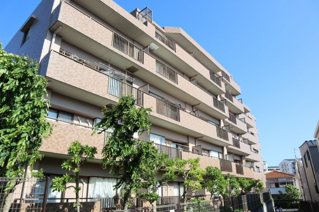 津田沼東パーク・ホームズ１番館の外観