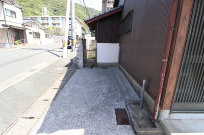 【駐車場】 | 湯川4丁目戸建