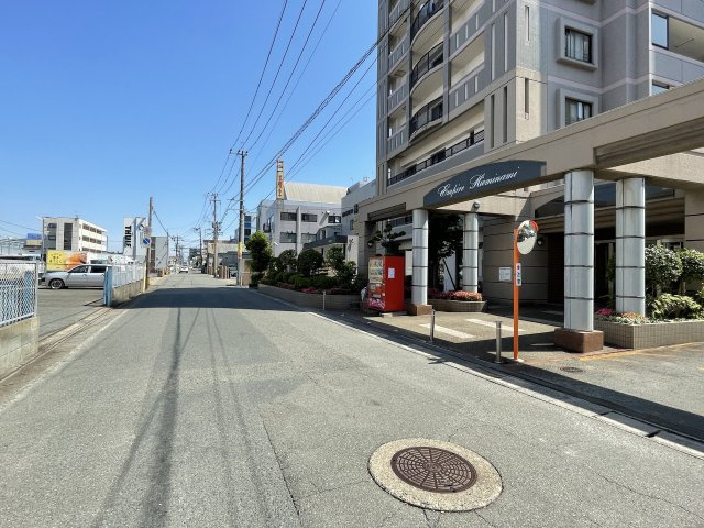 アンピール比恵南の周辺