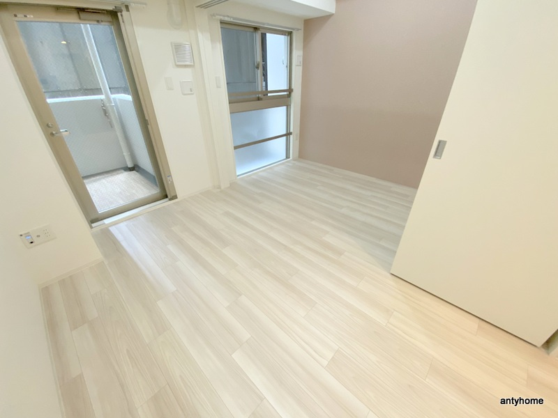 セレニテ天満橋アリア　仲介手数料無料の居間・リビング