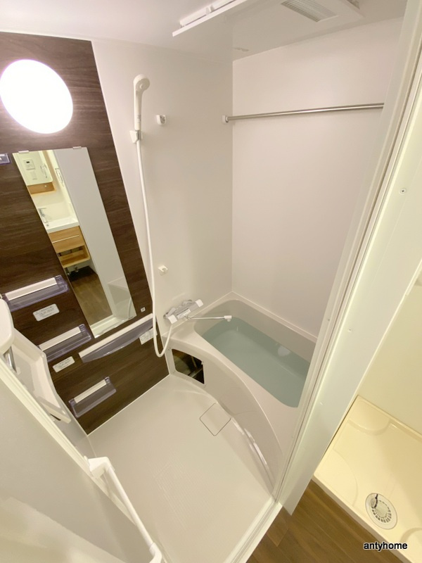 セレニテ天満橋アリア　仲介手数料無料の浴室