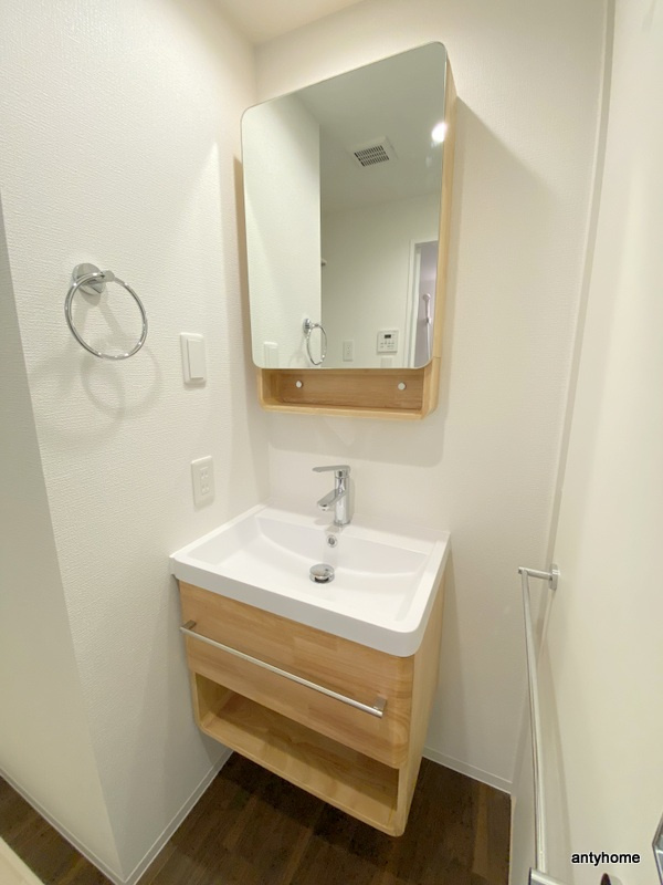 セレニテ天満橋アリア　仲介手数料無料の洗面所