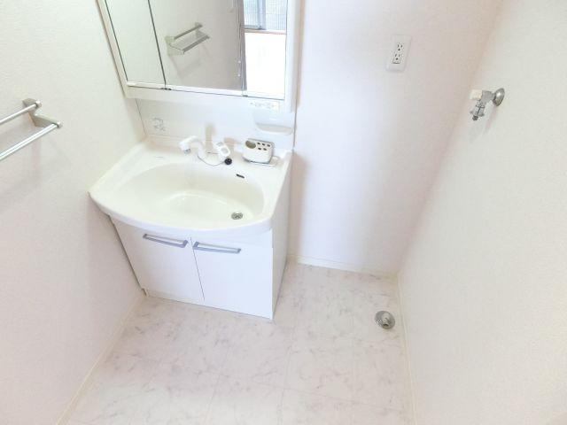 シャーメゾン泉ヶ丘の洗面所