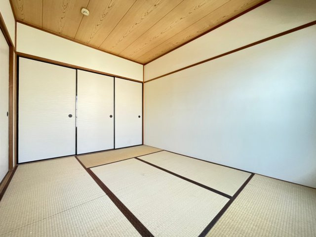 ハピネスの内装