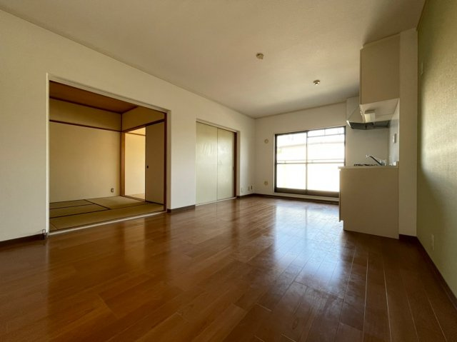 ハピネスの居間・リビング