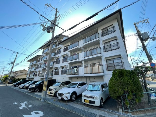 ハピネスの外観