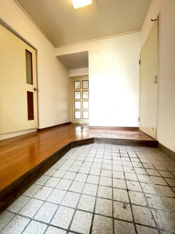 ハピネスの玄関