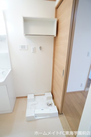 熊本市中央区水前寺公園のアパートの洗面所