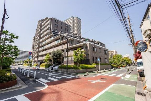 ライオンズステージ大島ウエストアクエアの外観