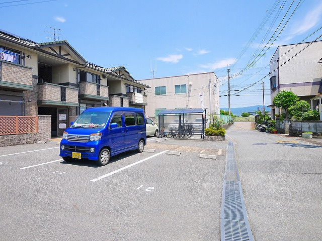ルミエールモンドの駐車場|駐車スペースもあります
