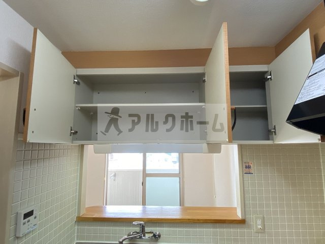 イングランドアヴェニューの内装|イングランドアヴェニュー（柏原市平野・法善寺駅）　キッチン