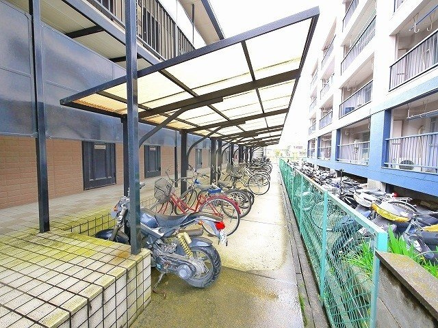 フルール22のその他共用部分|駐輪スペース。