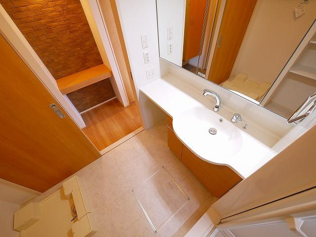 アバンサールピノの洗面所|忙しい朝には欠かせない洗面所です