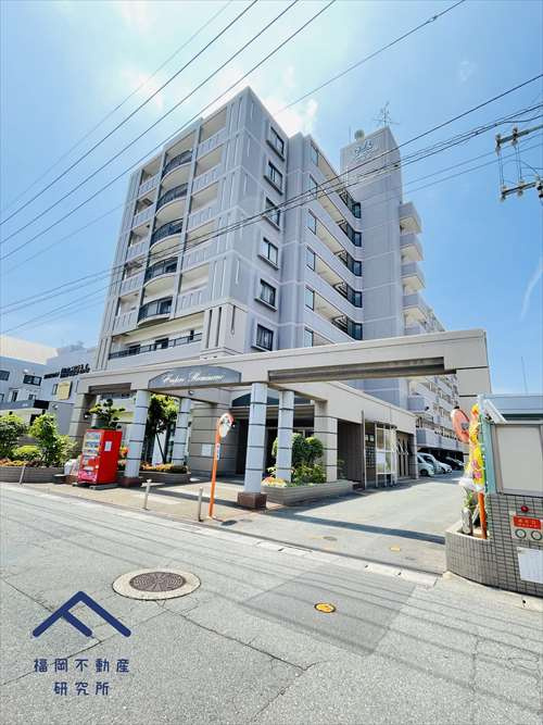 アンピール比恵南の外観