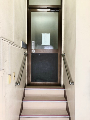 【ロビー】 | 松島ビル | コムハウジングにおまかせください！０３－３３７６－４６９４