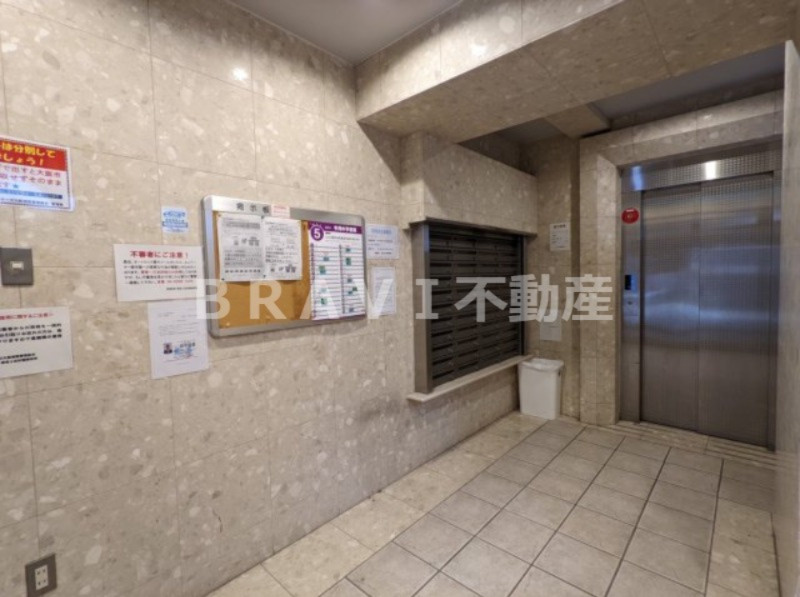 ジュネーゼ大阪城南　BRAVI不動産のロビー|【ジュネーゼ大阪城南】毎日通るロビーはこのようになっています