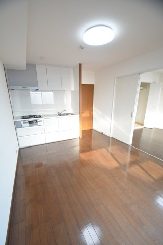 【居間・リビング】 | NLC豊中グリーンプレイスⅢ | LDK約9.0帖